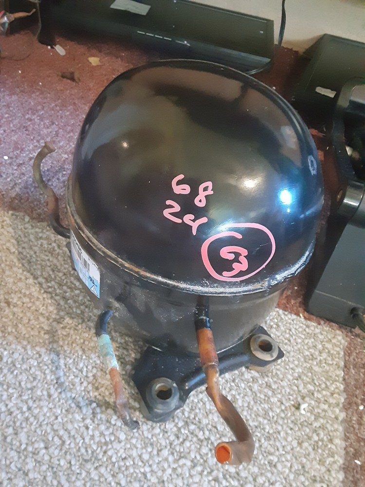 Panasonic DHS51C73RAU Refrigerator Compressor from Electrolux LFHT1513LW5