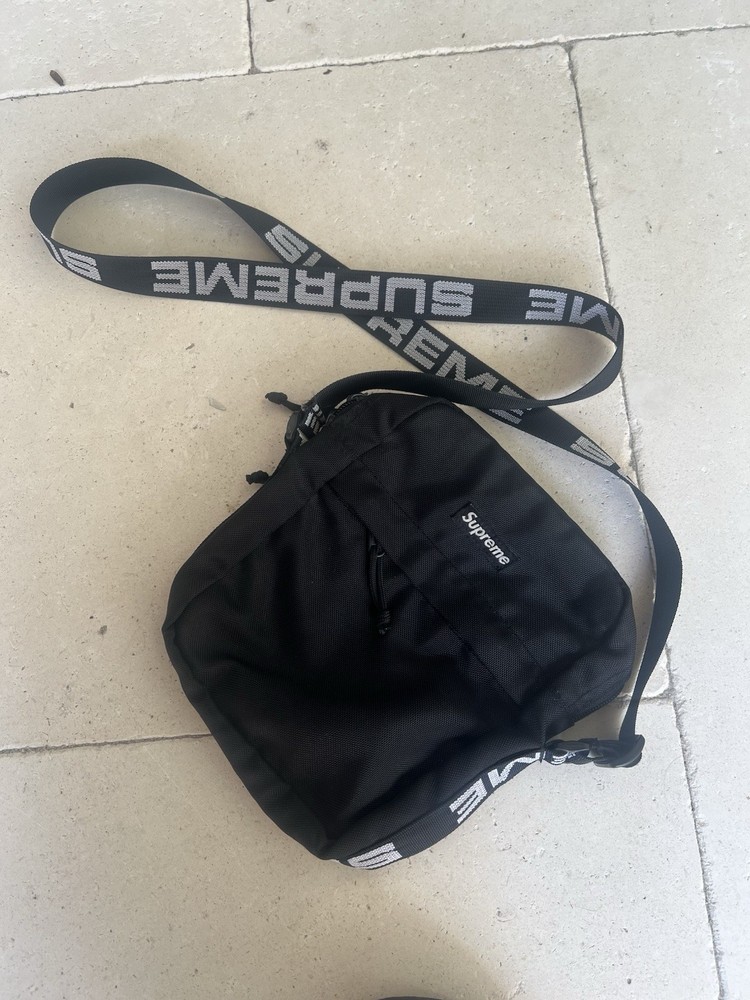 Used Supreme SS18 Shoulder Bag Black