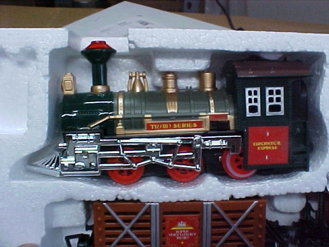Christmas Choo-Choo Train / Multi Set - Battery Operated