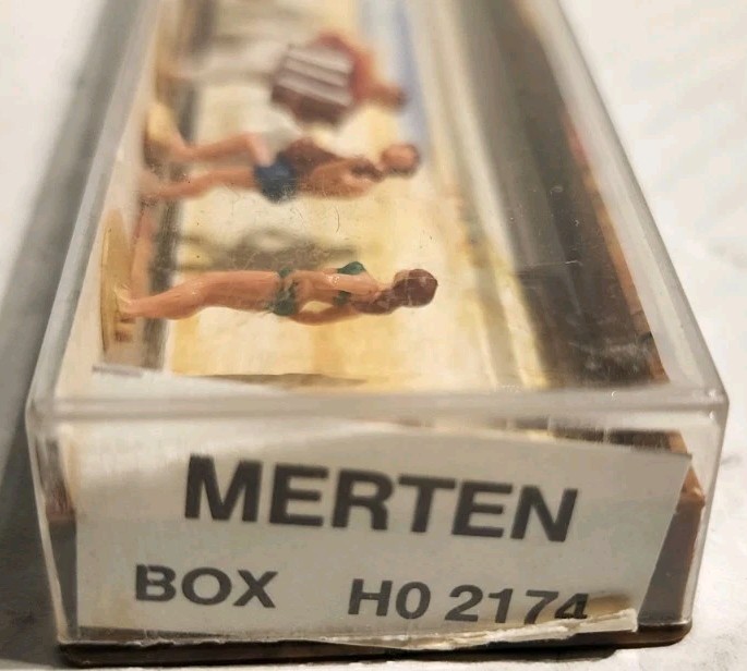 Marten HO Scale Figures Set #2174