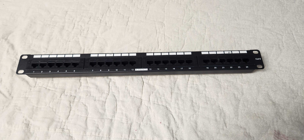 WIREPATH WP-CAT6-PP-24 RACK MOUNT 24-PORT RJ-45 CAT6 PATCH PANEL USED