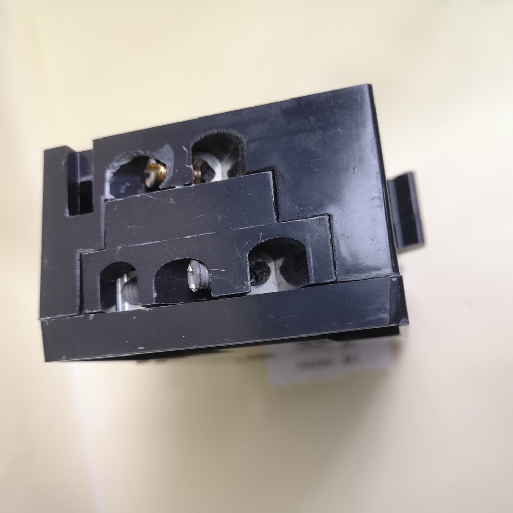 SQUARE D EDB14015EPD BREAKER