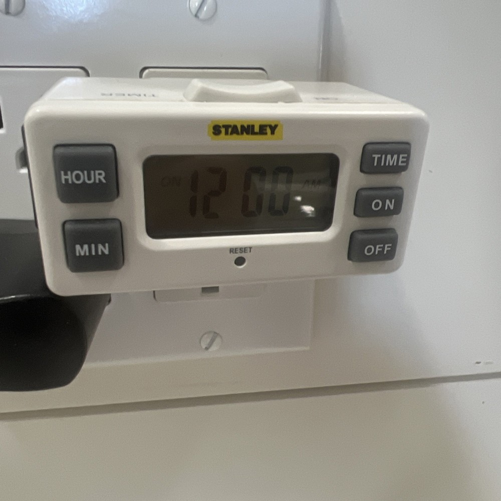 Stanley Holiday 1 pack Indoor Digital Bar Timer