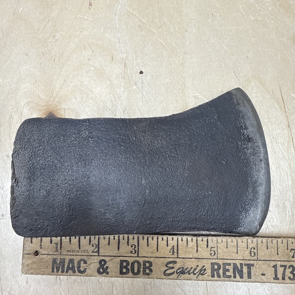 Vintage Unmarked 2lb 14.1oz Axe Head