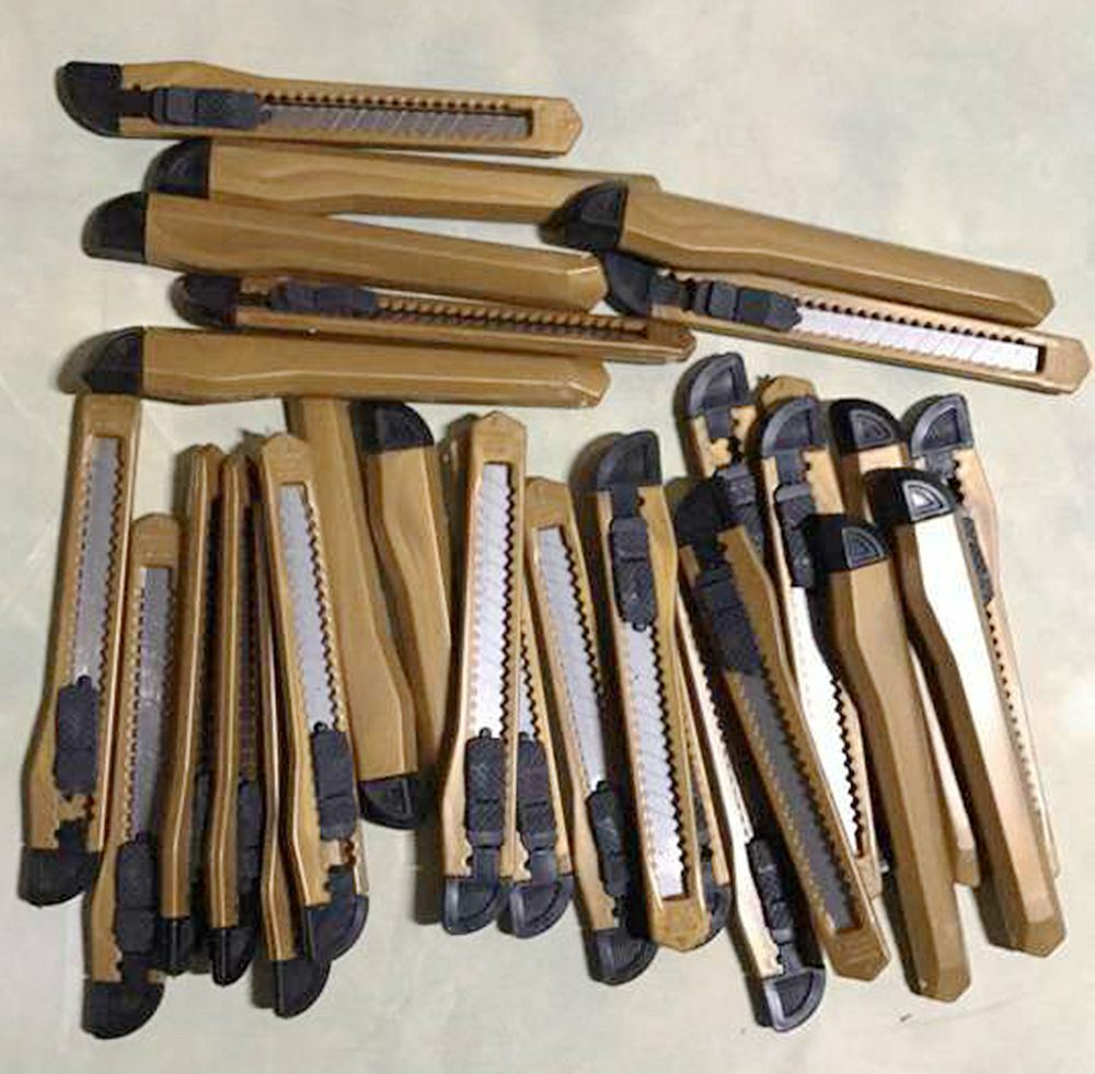 Wholesale Lot 100 retractable utility knife Box Cutters Retractable Snap off