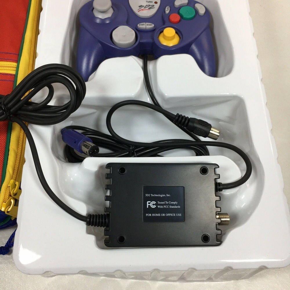 3D2 Nintendo GameCube Accessory Pak Console Carrying Case Controller & RF Switch