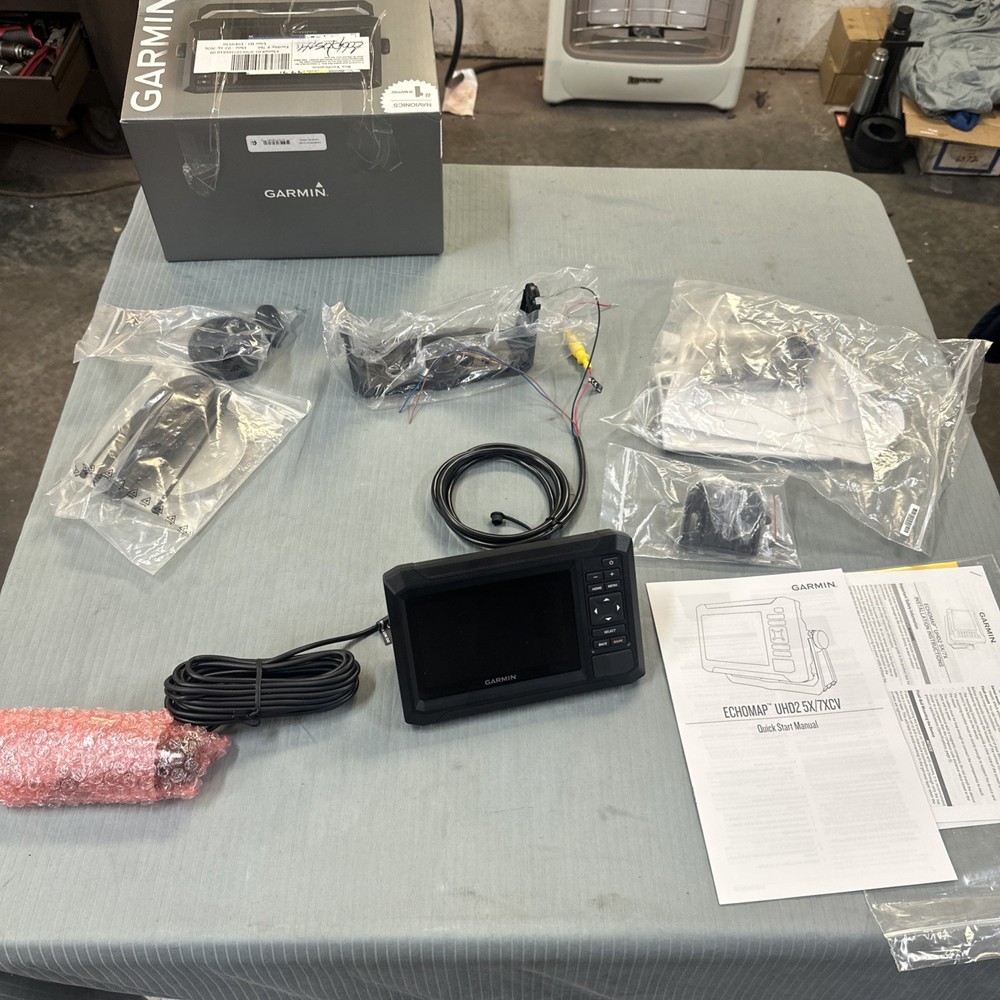 GARMIN ECHOMAP 5” UHD2 54CV + Transducer Chartplotter/Fishfinder Combo. SEE VID