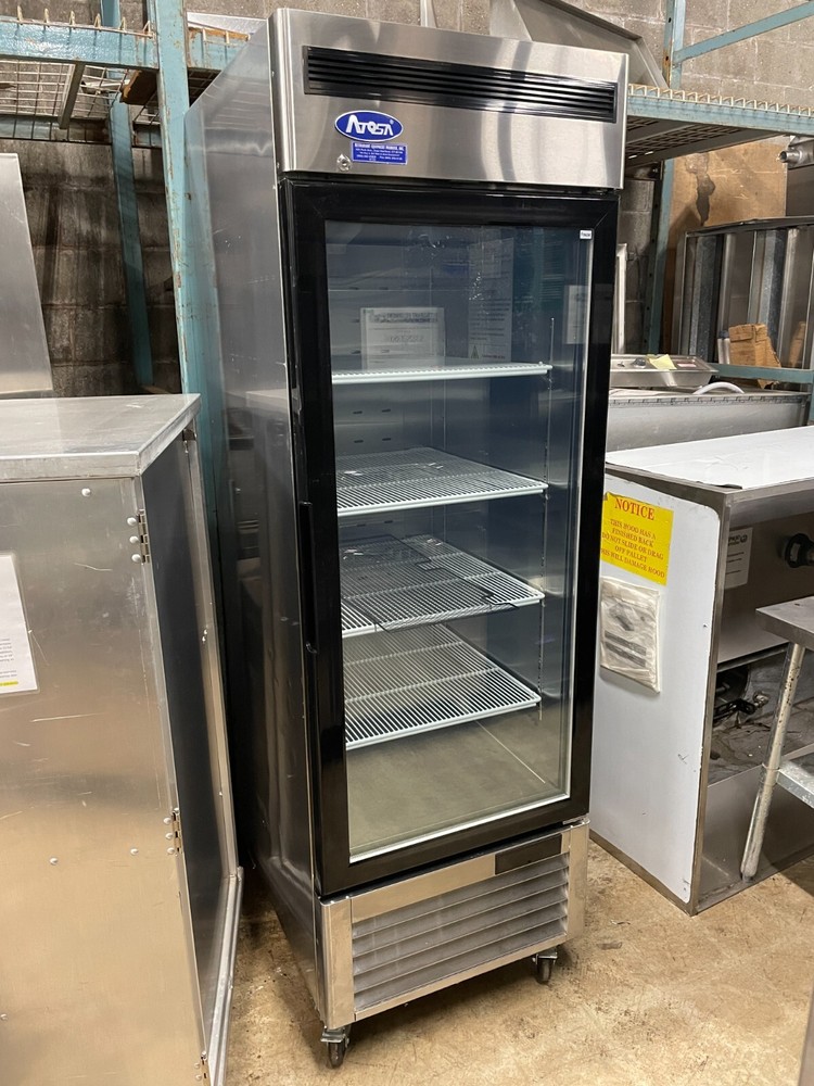 Atosa MCF8701GR - One-Section Freezer Merchandiser