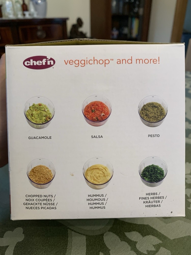 Chef'n VeggiChop Hand-Powered Pull Function Vegetable Chopper Green Storage Lid