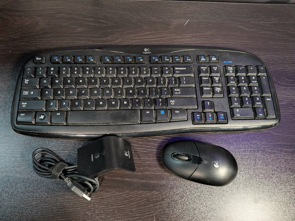 Logitech EX 100 920000879 Wireless Keyboard