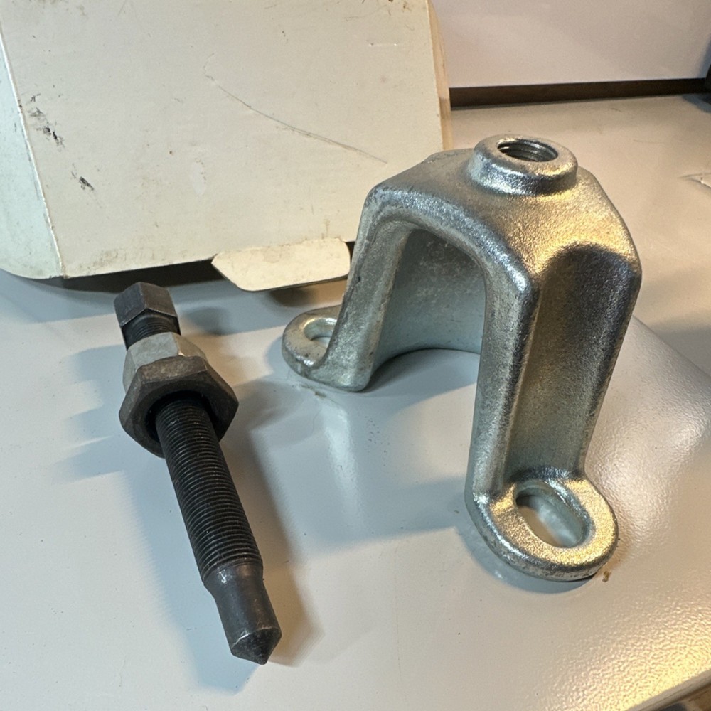 Axle puller 3.75/4.4 OEM 27037