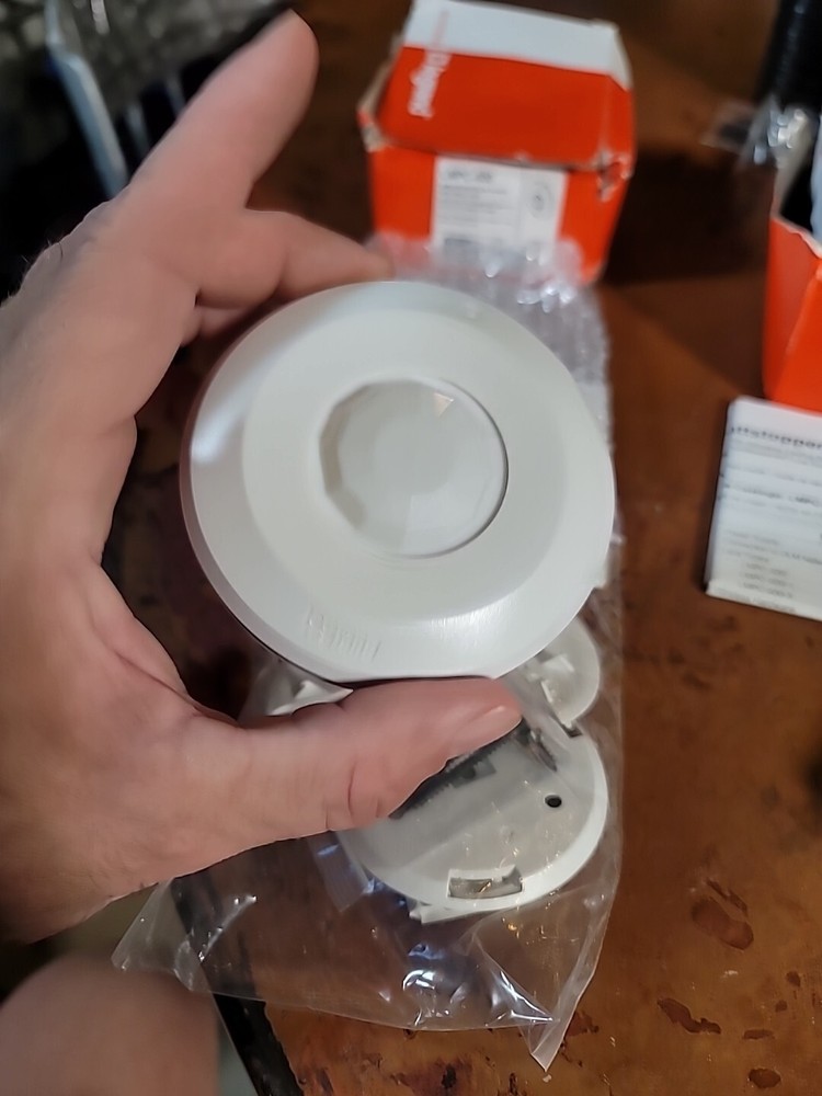 Legrand Wattstopper LMPC-600 Wireless PIR Celing Sensor NIB