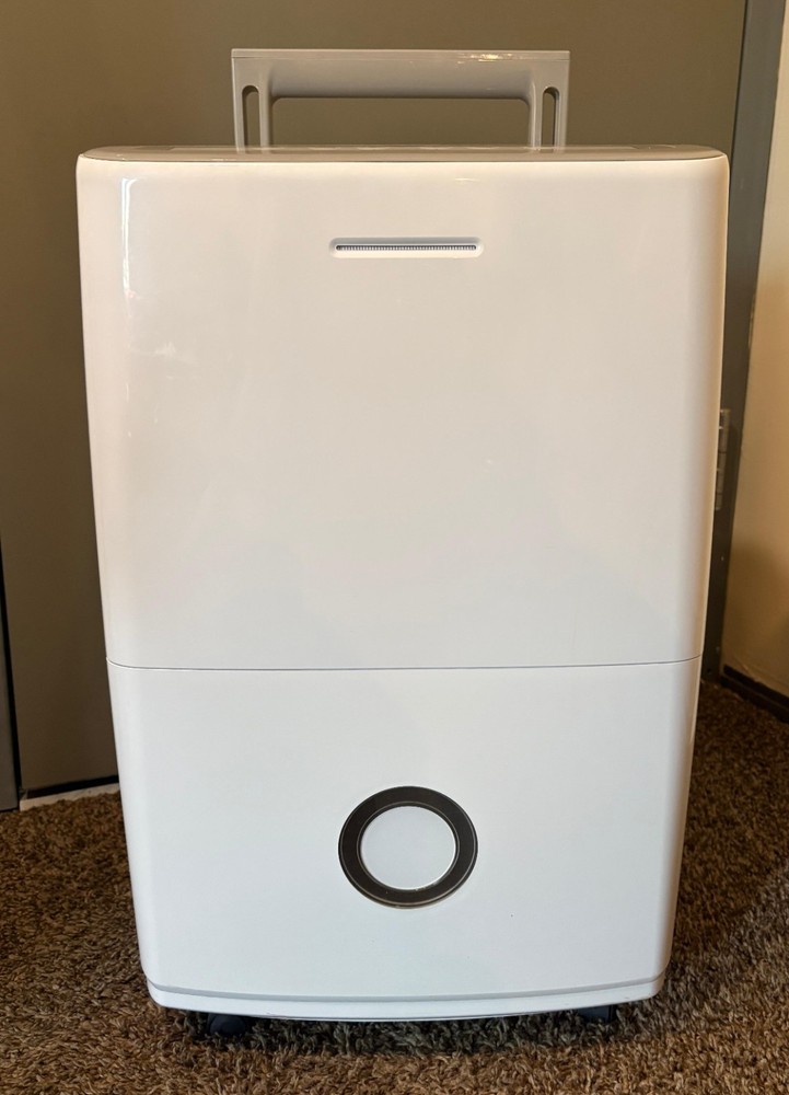 Frigidaire Dehumidifier FFAD5033R10