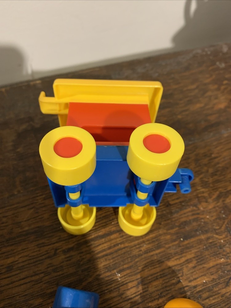 Vintage Wannabee Pilot And Additional Figures