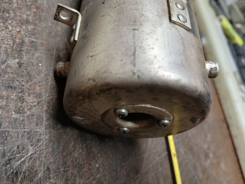Silver plated , tuneable 450 mhz cavity filter