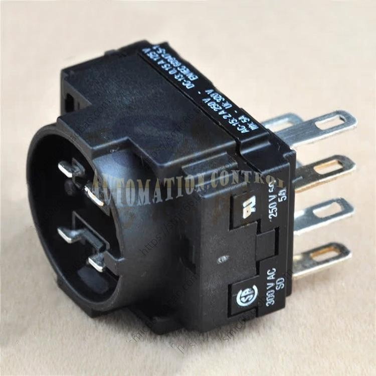 1PCS NEW FOR EAO Button 61-8520.12 Contacts Switch 2NO