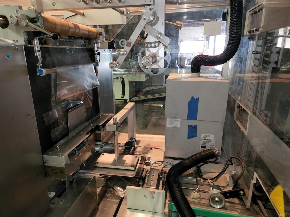 Pester Bundler Over Wrapping Machine, Model PEWO-Fold 1