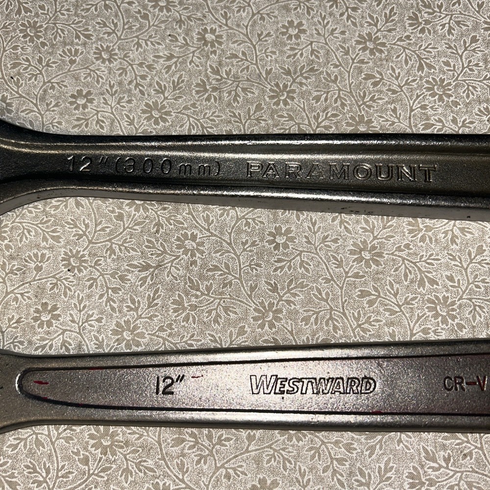 adjustable wrenches (2)