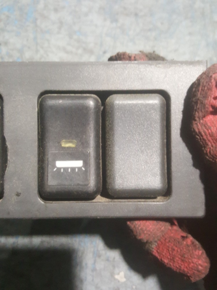 VOLVO SWITCH DASH PANEL 3175615 V6-170-033-01