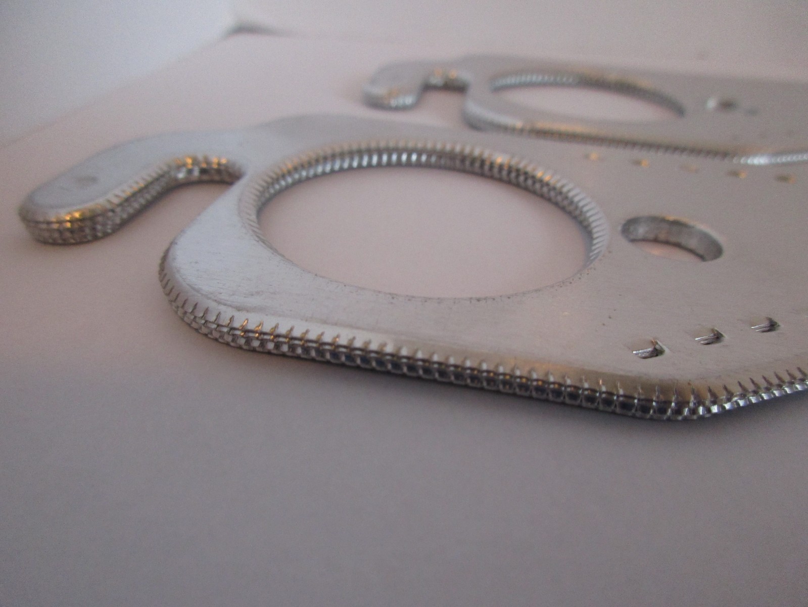 SMALL BLOCK CHEVY ALUMINUM ROUND PORT HEADER EXHAUST GASKETS REUSABLE sbc #4142