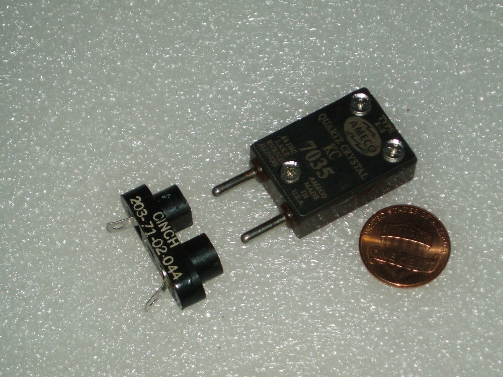 CINCH NOS quartz crystal socket can modify for FT-243 brand new