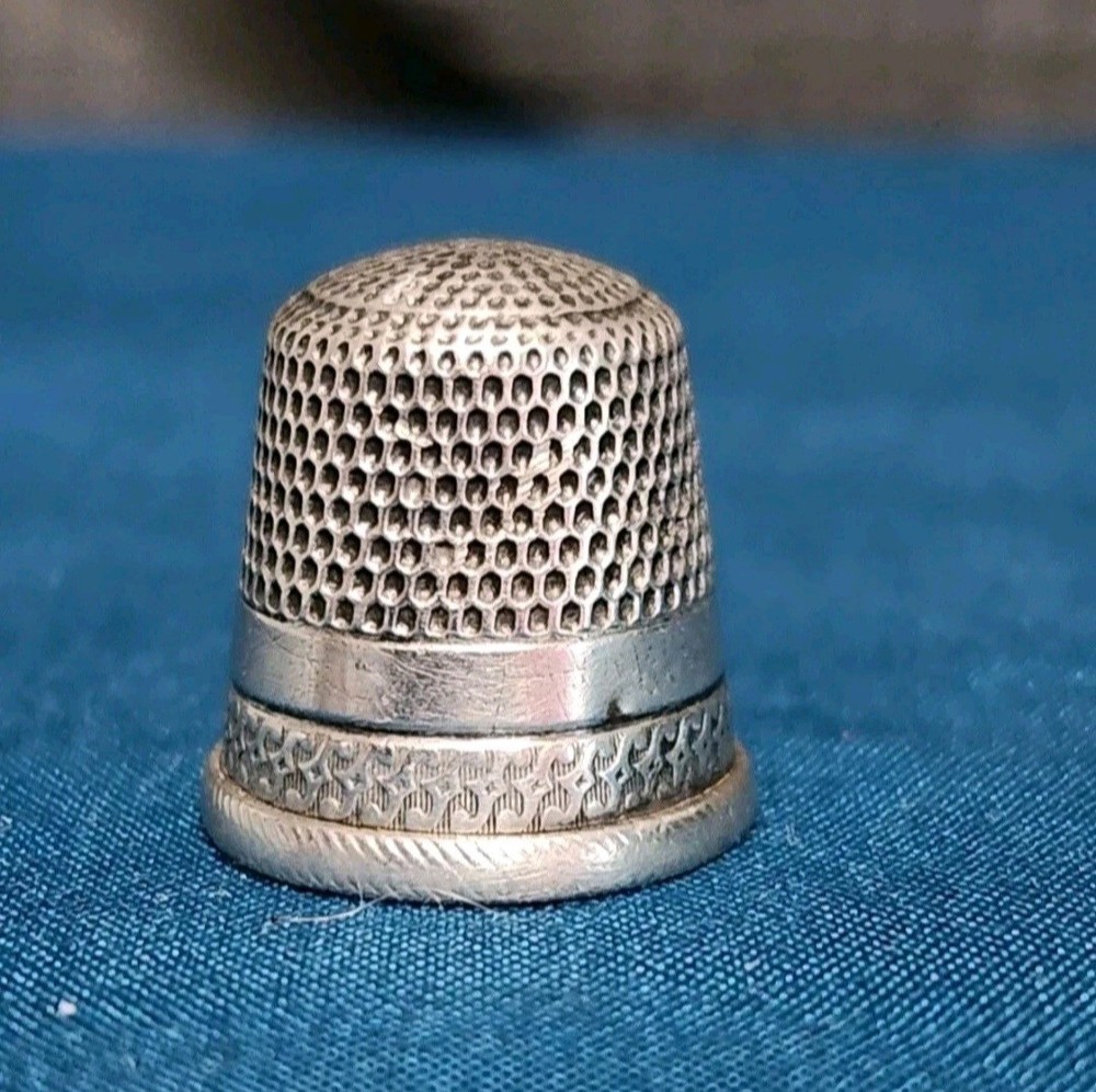 Antique Sterling Silver Thimble Size 7 (Unknown Maker Mark)