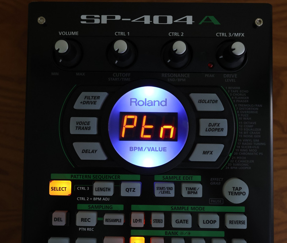 Roland SP-404A Linear Wave Sampler Mint condition