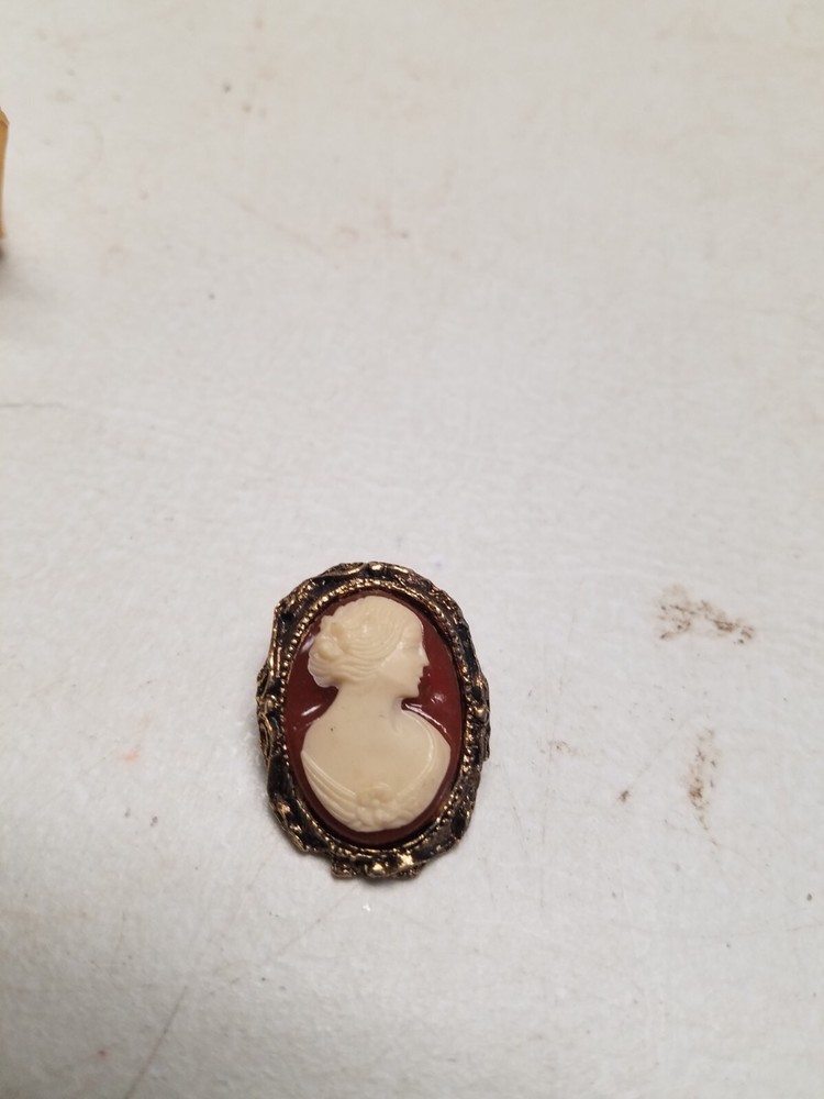 DuBarry Brass Woman s Bust Pin (M)