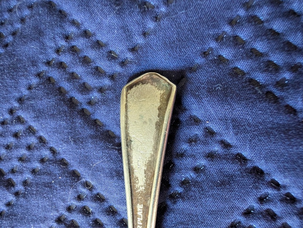 VINTAGE BRIDE SILVERPLATE SPOON 4.25 IN