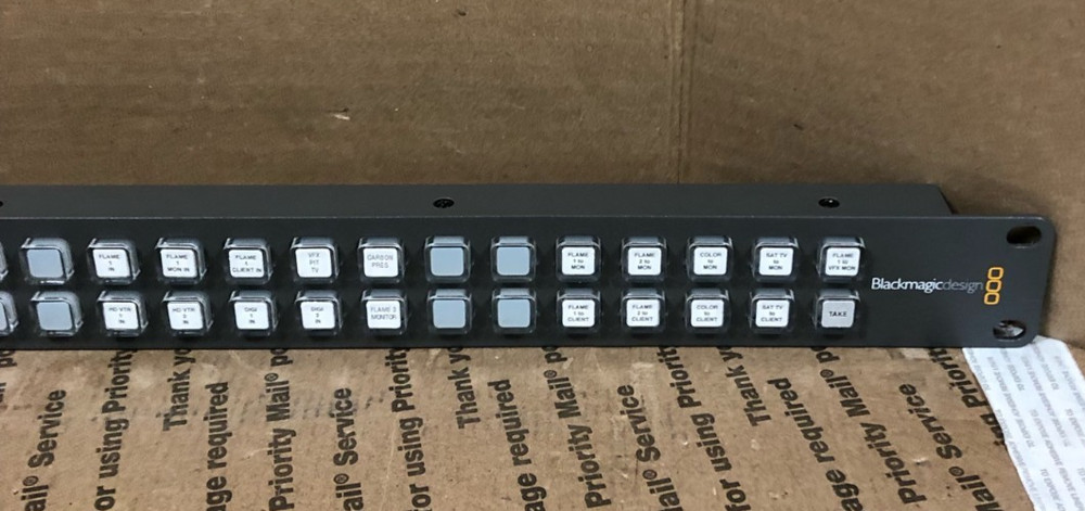 Blackmagic Design Videohub Smart Control W/AC-ADAPTER (TESTED)