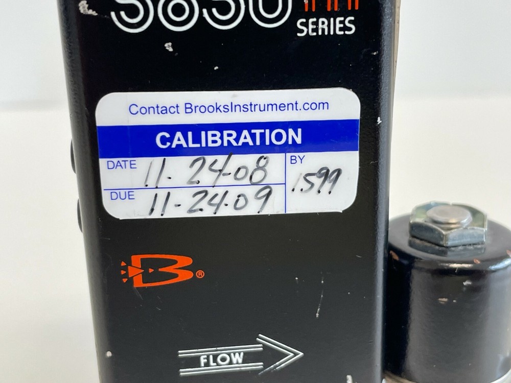 U2: Brooks 5850TR Mass Flow Controller 5850 TR Series