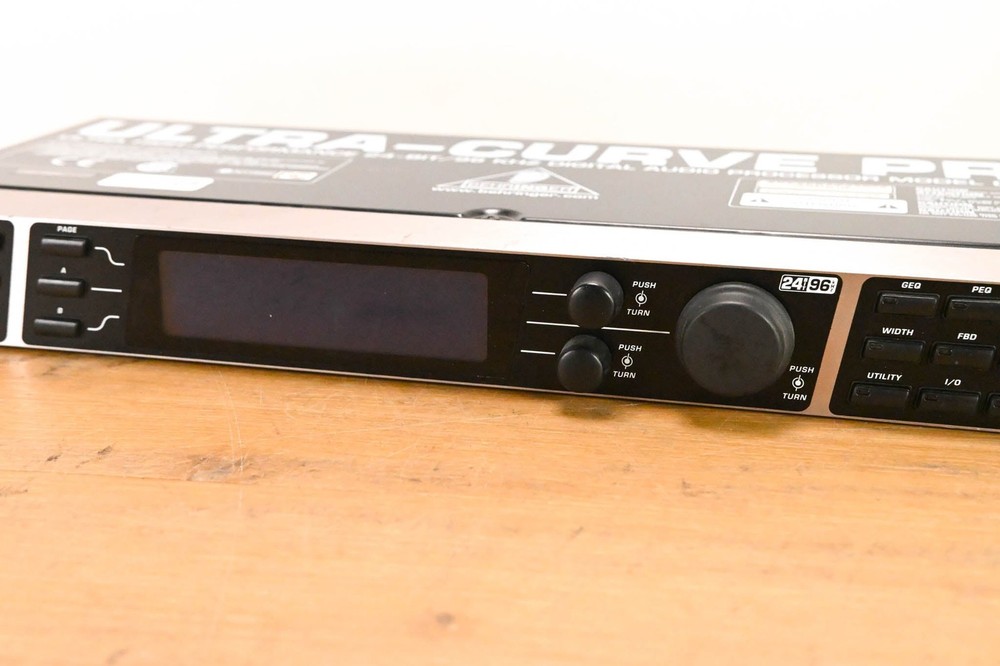 Behringer Ultracurve Pro DEQ2496 Equalizer and Mastering Processor CG01Y4E