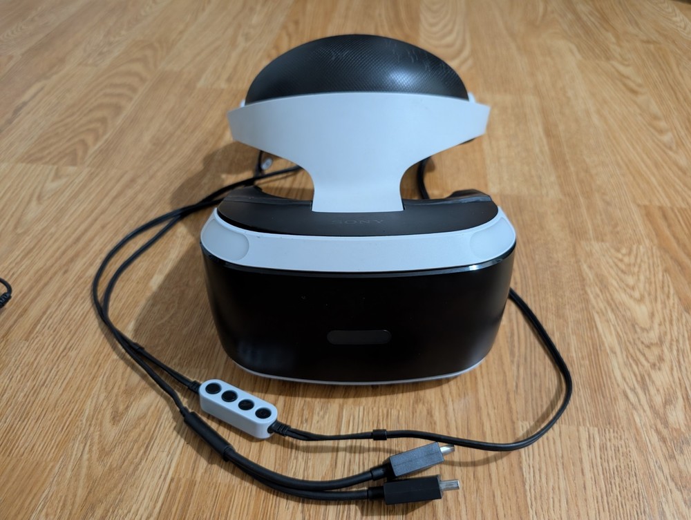 Sony PlayStation VR Headset CUH-ZVR1 W/ Processor Unit, Camera & 2 Games READ