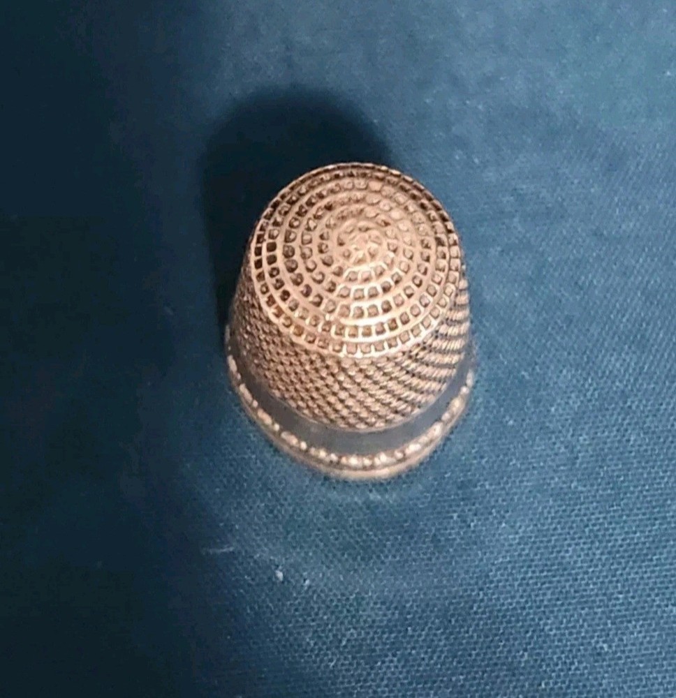 Antique Sterling Silver Thimble Size 7 (Unknown Marker Mark)