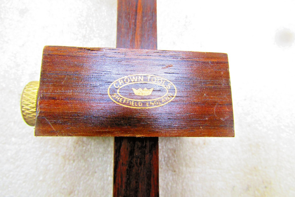 Marking gauge by Crown Tools