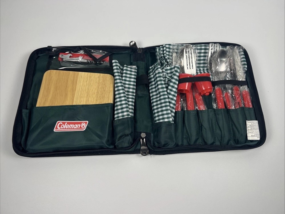 Coleman 16 piece Camping/Picnic pack- Set for 2