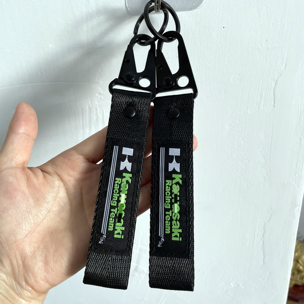 2x Double Side Keychain Backpack key Ring Strap for Kawasaki Ninja Black Green