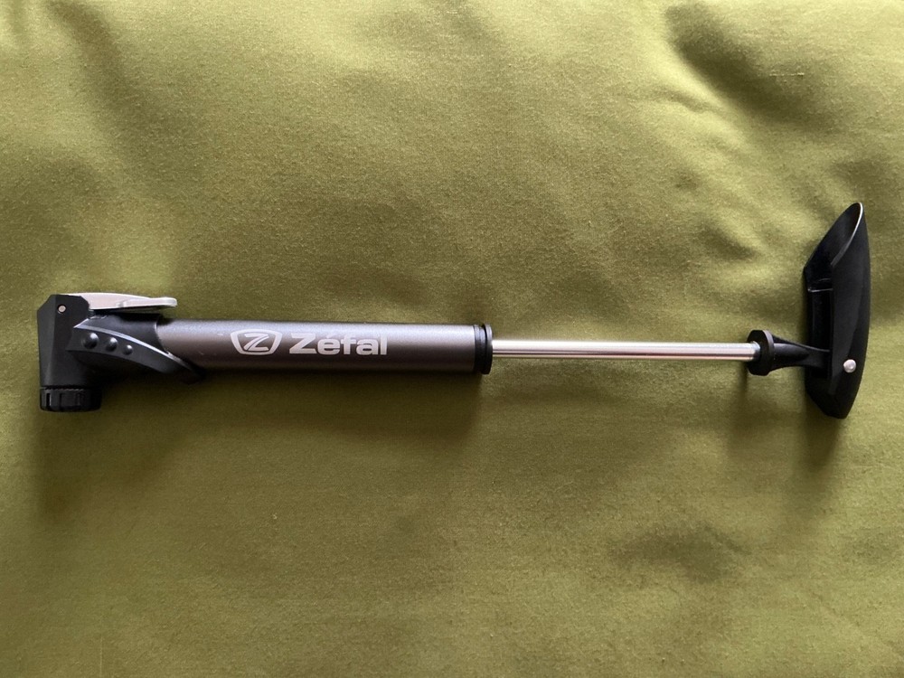 Zefal bicycle mini pump Silver/Black Presta Schrader EXC