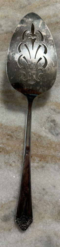 Solid Pierced Pie Server Starlight Silverplate 1950 by International Silver