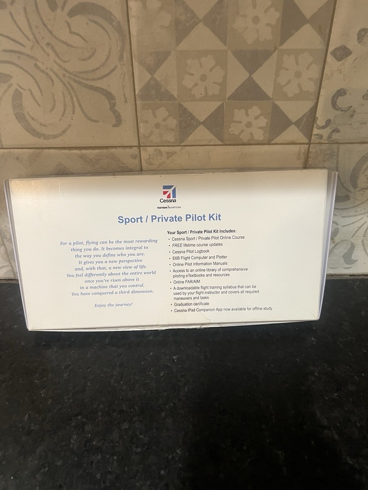 Cessna Sport/Private Pilot Kit with Logbook, Plotter, E6B & Course Access