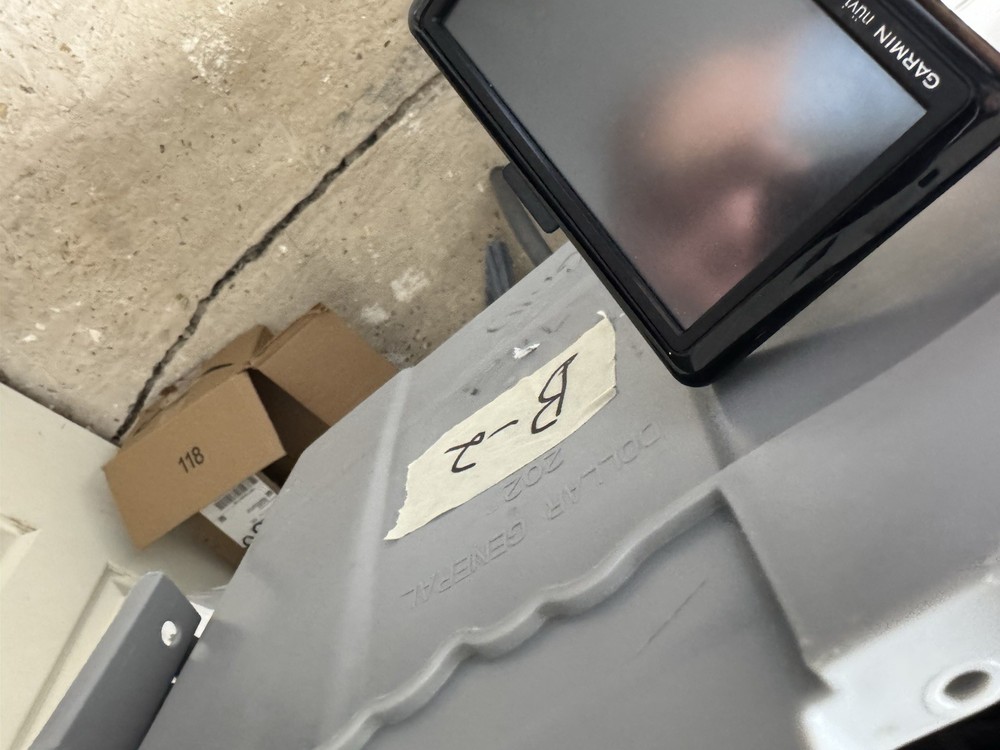 Garmin Nuvi GPS Navigation System Bluetooth 4.5” Screen Bundle