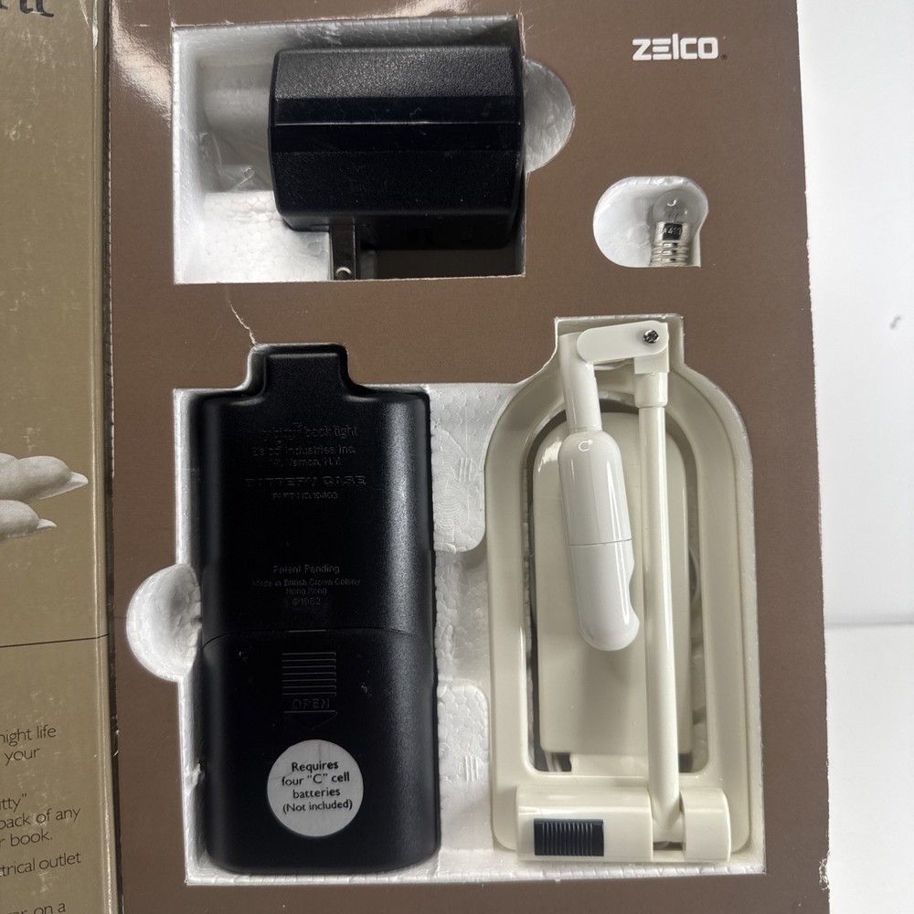 Zelco The Itty Bitty Book Light Original Reading Lamp