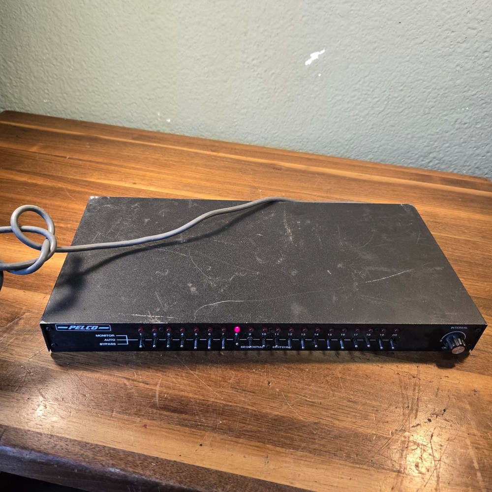 PELCO Sequential Switcher - VS520H - 20 Channels