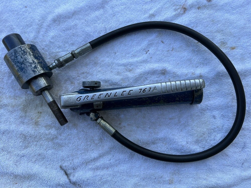 🇺🇸Greenlee 767A Hand Pump & Ram Hydraulic Knockout Driver🇺🇸