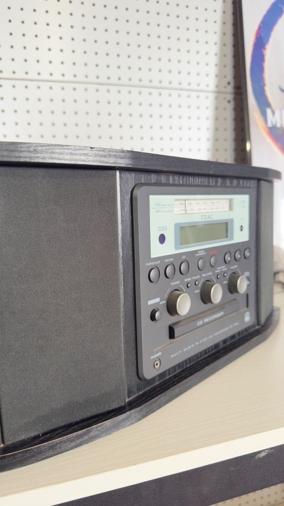 TEAC GF-350 Record Player AM/FM TUNER