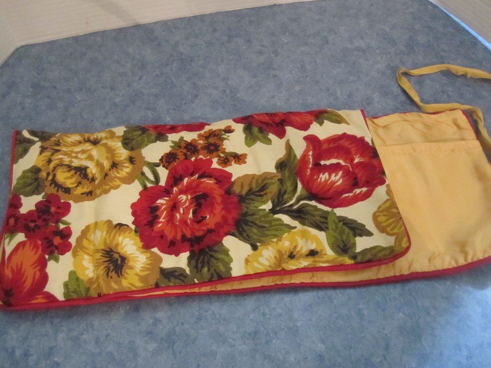 Circular Knitting Needles in Roll Up Case