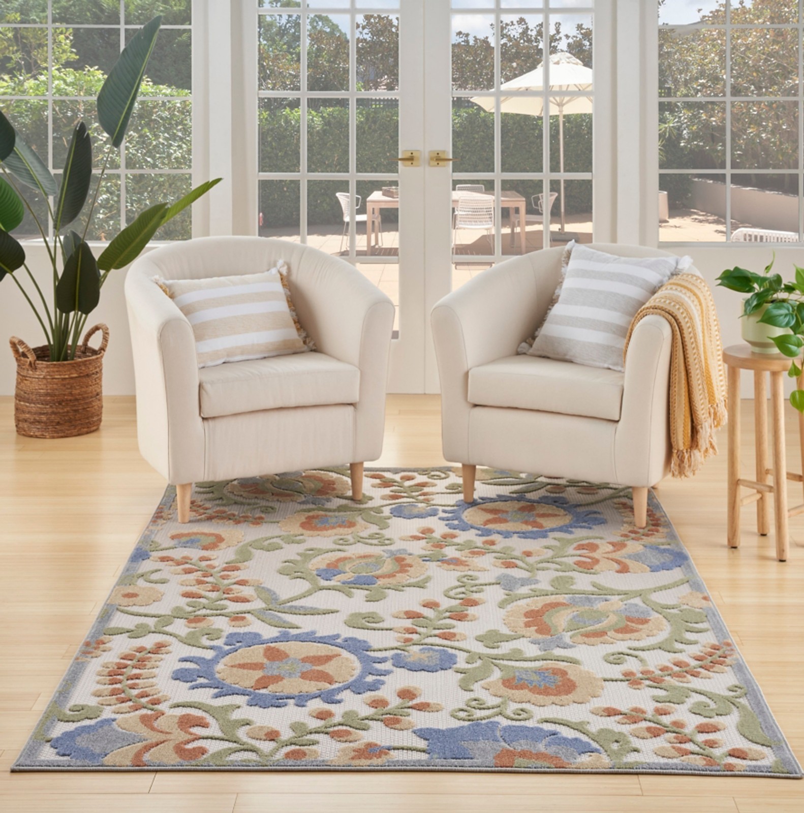Nourison Home Splash Leafy Vines 5'x8' Indoor Outdoor Area Rug Ivory Blue Patio