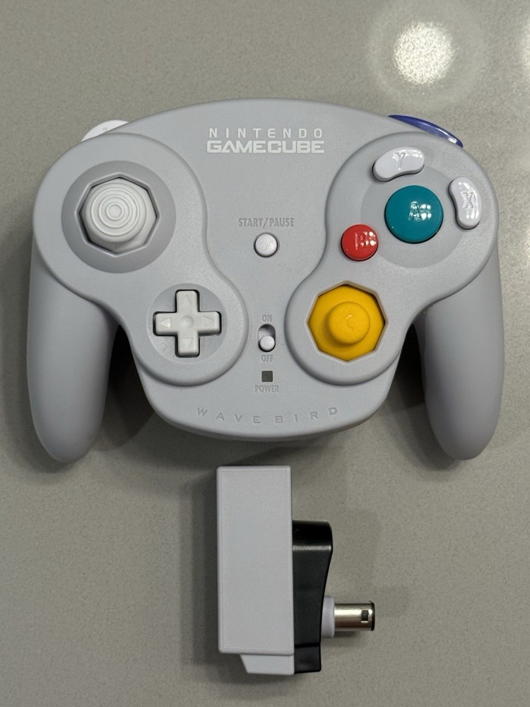 NICE Nintendo GameCube Gray WaveBird Controller w/Receiver - Tested & Working