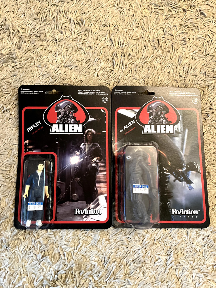 ALIEN REACTION FIGURES - Alien and Ripley