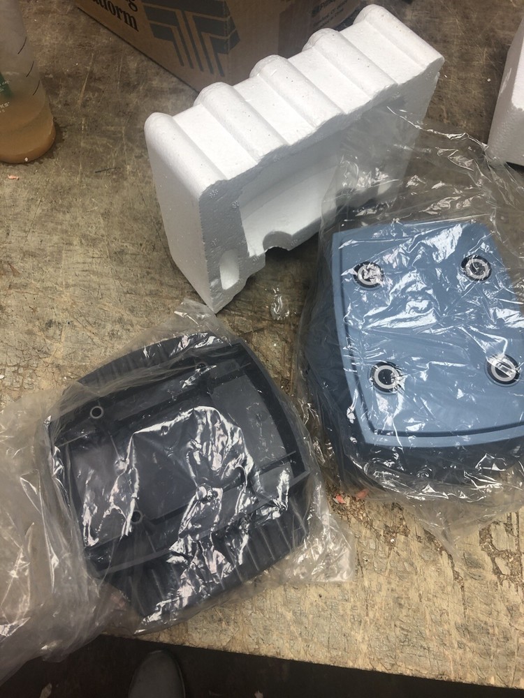 PITNEY BOWES MP06 10LB. WEIGHING PLATFORM SCALE